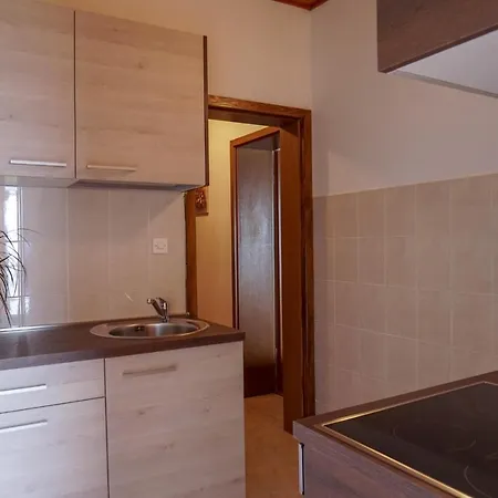 Guest house Jakov 3*