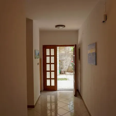 Guest house Jakov Lovran
