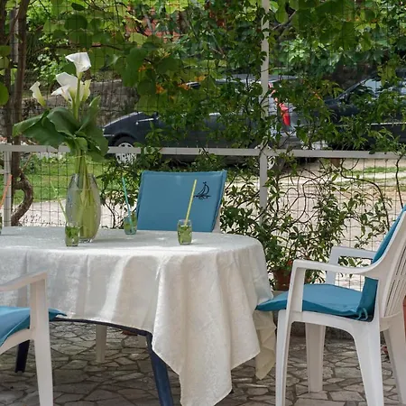 Jakov Guest house 3*