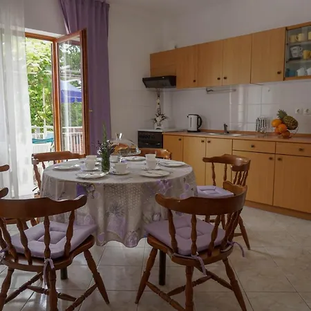 Jakov Guest house Lovran