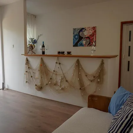 Guest house Jakov 3*