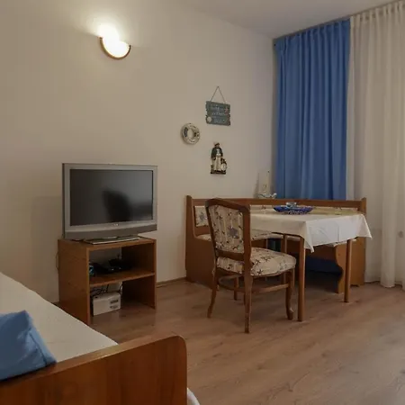 Jakov Guest house
